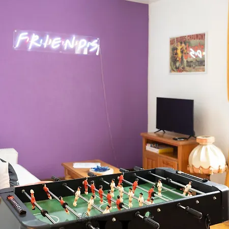 Magnifique Theme Friends Avec Terrasse アパート ナンシー