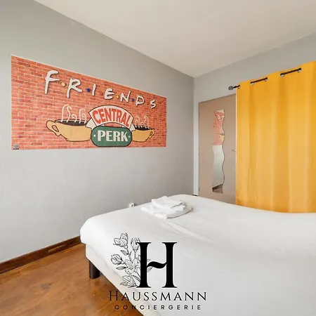 Magnifique Theme Friends Avec Terrasse Apartman *